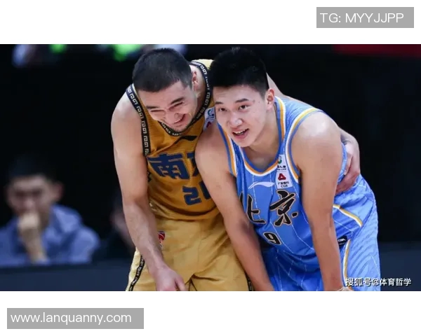 中国队双响炮轰对手以4比0大胜展现强大实力